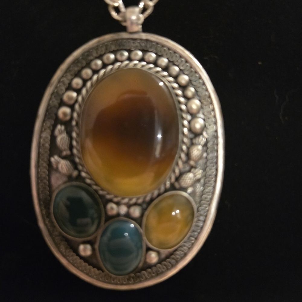 Elegant Silver Pendant Necklace with Brown and Green Stones - Picture 2 of 4